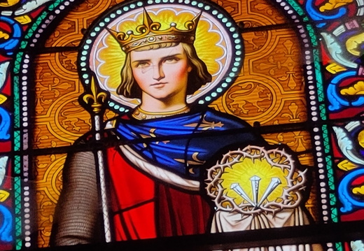 Saint-Louis et les trois clous de la Crucifixion de l'église Notre-Dame de Châtel-Montagne